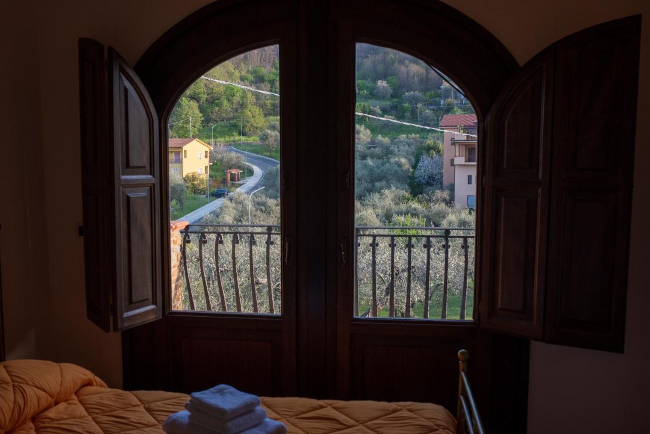 Отель La Ginestra Castel San Lorenzo Экстерьер фото