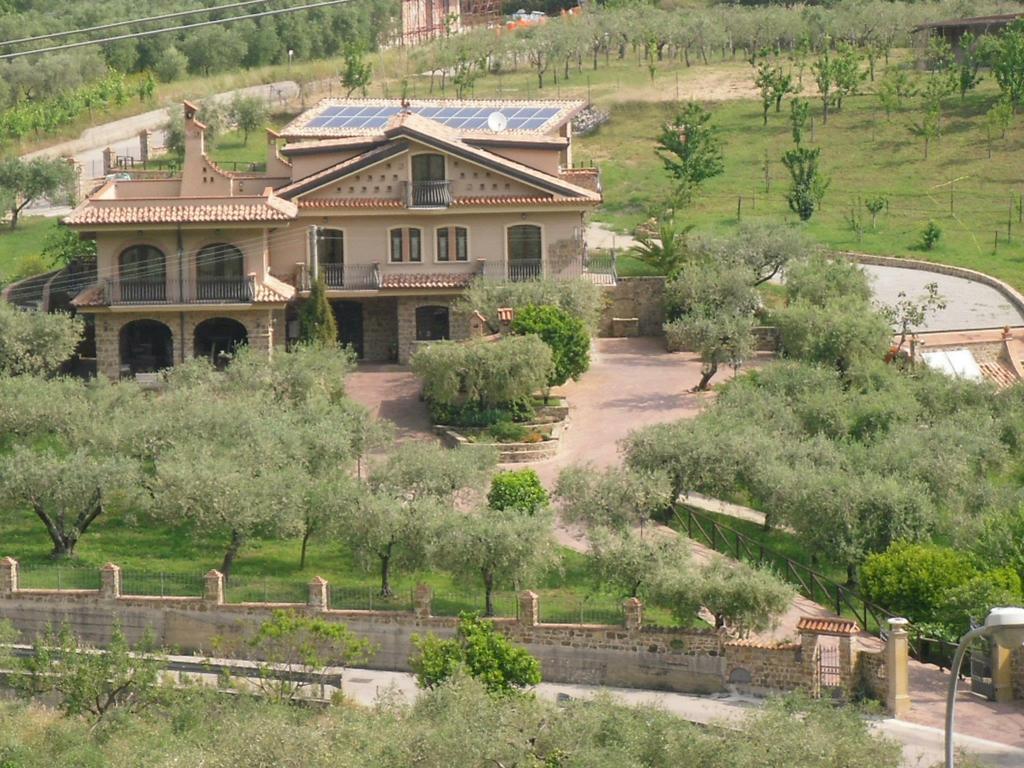 Отель La Ginestra Castel San Lorenzo Экстерьер фото