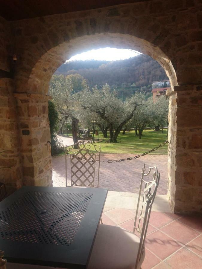 Отель La Ginestra Castel San Lorenzo Экстерьер фото